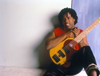 Victor_Wooten_2_%28Color%29.jpg